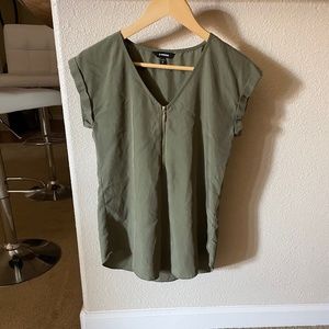 Express Dress Short Sleeved Top